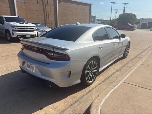 Used 2020 Dodge Charger R/T w/ Plus Group RWD image 3