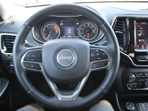 Used 2019 Jeep Cherokee Limited AWD/4WD image 12