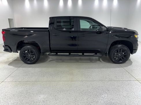 New 2026 Chevrolet Silverado 1500 Custom Trail Boss w/ Midnight Edition AWD/4WD image 6
