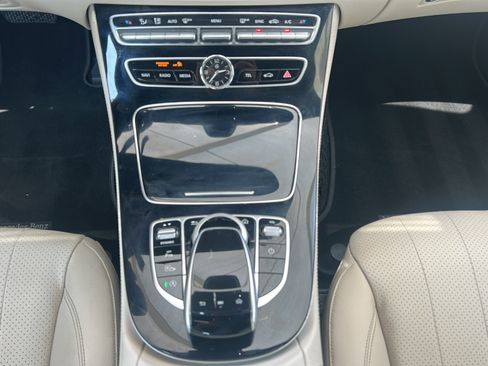 Used 2018 Mercedes-Benz E 300 image 16