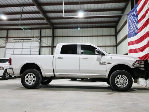 Used 2015 RAM 2500 Laramie w/ Convenience Group AWD/4WD image 14