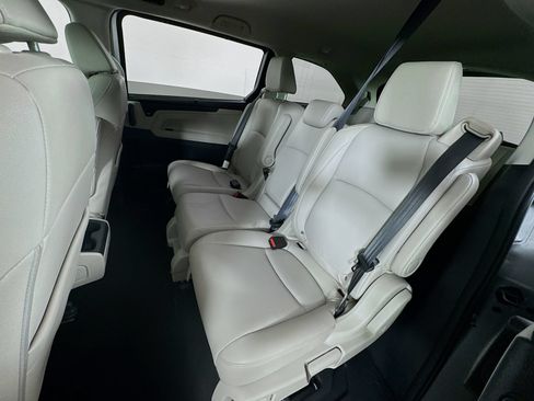 Certified 2026 Honda Odyssey EX-L image 17