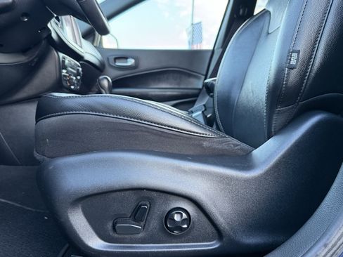 Used 2021 Jeep Compass 80th Special Edition image 11