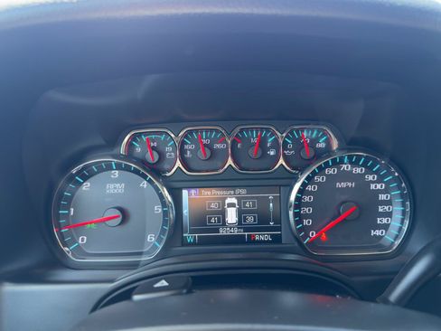 Used 2020 Chevrolet Tahoe LS w/ Enhanced Driver Alert Package AWD/4WD image 9