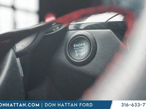 Used 2024 Ford Escape ST-Line AWD/4WD image 11