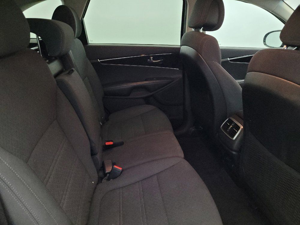 Used 2016 Kia Sorento LX w/ LX Convenience Package AWD/4WD image 19