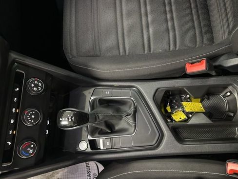 Used 2024 Volkswagen Tiguan S image 16