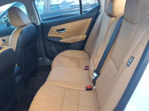Used 2021 Nissan Sentra SV w/ SV Premium Package FWD image 8