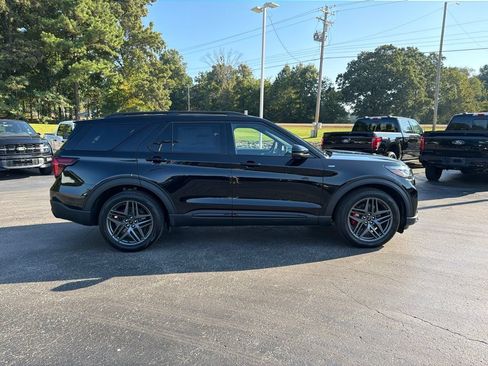 New 2027 Ford Explorer ST-Line w/ Premium Package RWD image 2