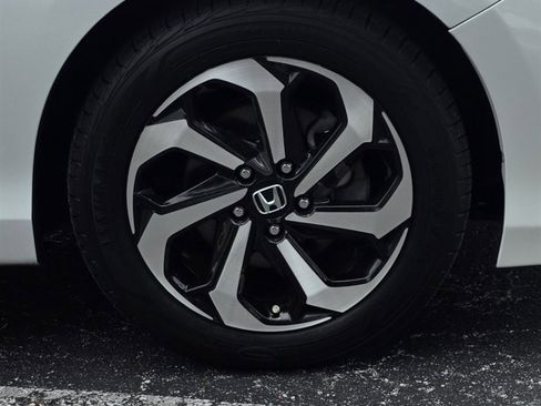 Used 2017 Honda Accord EX-L image 42