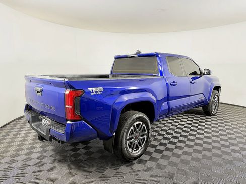 Used 2024 Toyota Tacoma TRD Sport AWD/4WD image 8