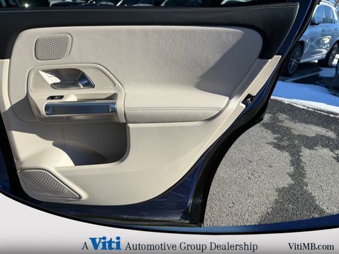 Used 2026 Mercedes-Benz GLB 250 4MATIC image 26
