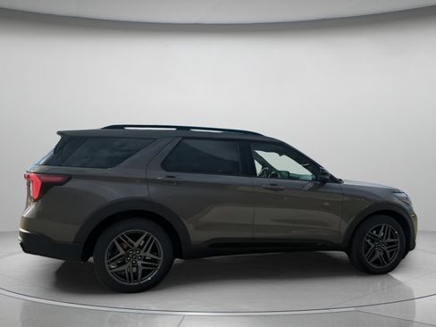 New 2026 Ford Explorer ST image 33
