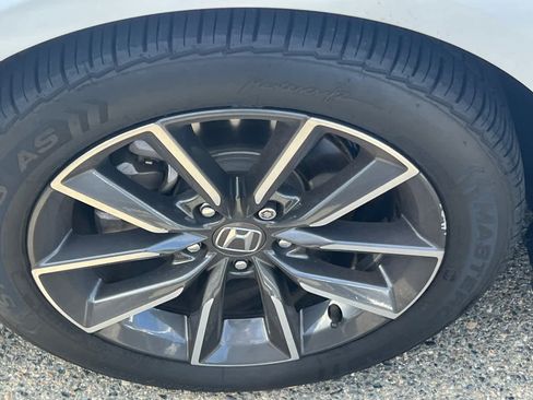 Used 2021 Honda Accord EX-L image 10