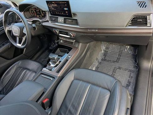 Certified 2021 Audi Q5 Premium Plus w/ Premium Plus Package image 19