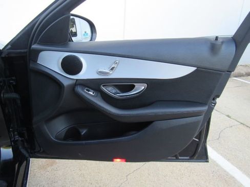 Used 2019 Mercedes-Benz C 300 Sedan image 20