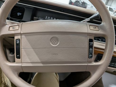 Used 1993 Mercury Grand Marquis GS RWD image 21