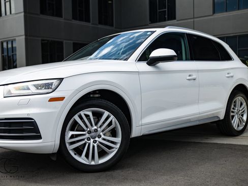 Used 2018 Audi Q5 2.0T Premium Plus w/ Premium Plus Package AWD/4WD image 5