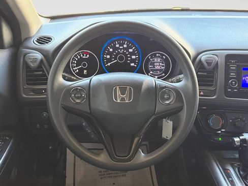 Used 2019 Honda HR-V LX image 24