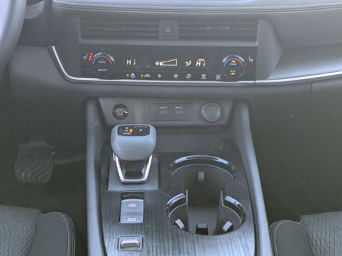 New 2026 Nissan Rogue SV w/ Cold Weather Package FWD image 17