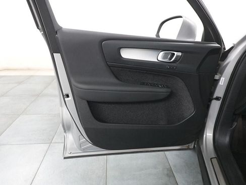 Used 2025 Volvo XC40 B5 Core AWD/4WD image 20