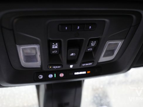 Used 2023 Chevrolet Silverado 3500 High Country w/ LPO, Hitch Package AWD/4WD image 31