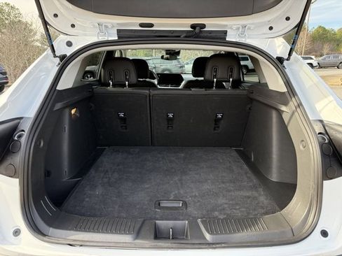 Used 2025 Chevrolet Trax LT w/ LT Convenience Package image 31