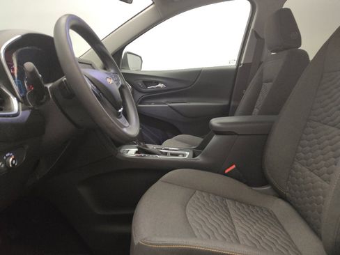 Used 2021 Chevrolet Equinox LT AWD/4WD image 17