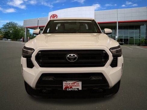 New 2025 Toyota Tacoma SR5 image 7
