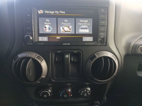 Used 2016 Jeep Wrangler Sport image 26