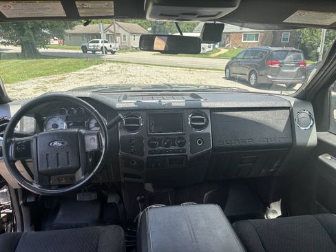 Used 2009 Ford F250 XLT AWD/4WD image 12