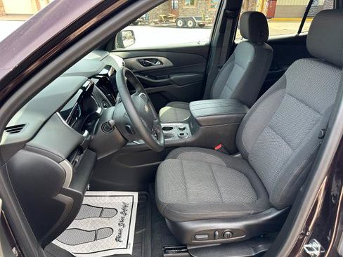 Used 2023 Chevrolet Traverse LT AWD/4WD image 14