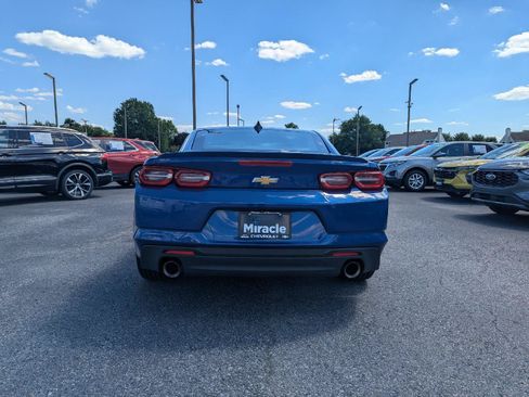 Used 2023 Chevrolet Camaro LT w/ Technology Package RWD image 6