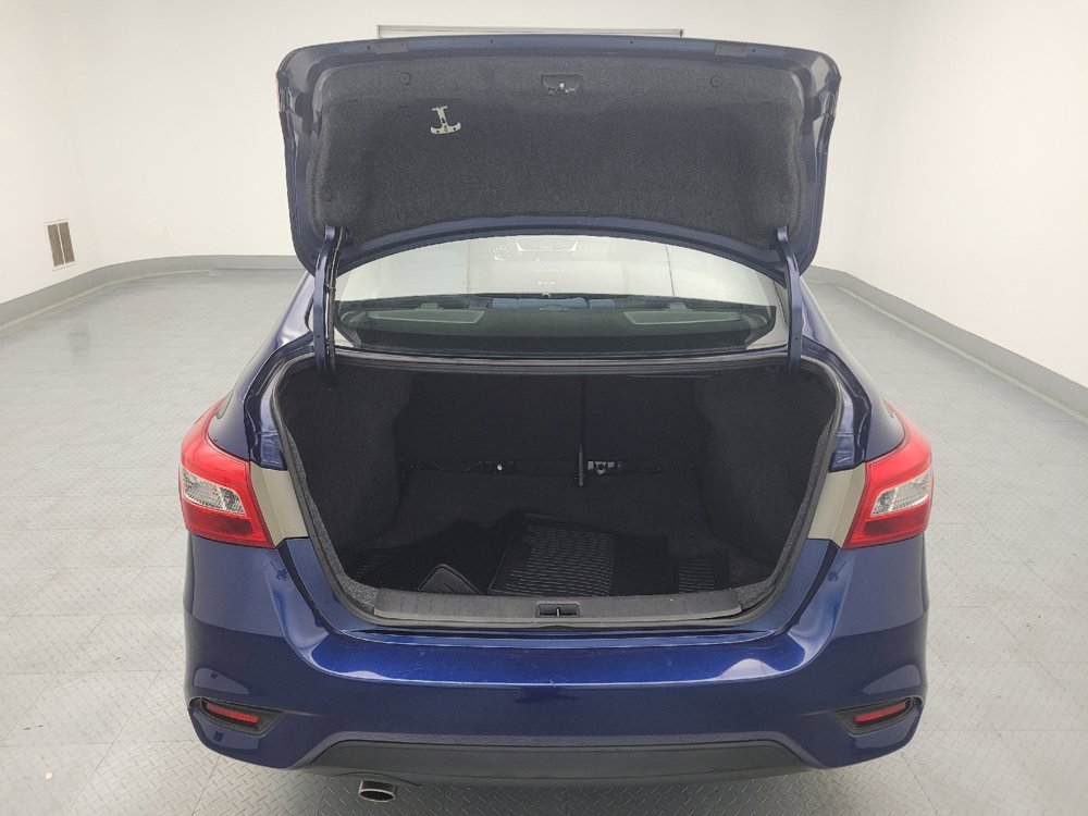 Used 2019 Nissan Sentra SR FWD image 29
