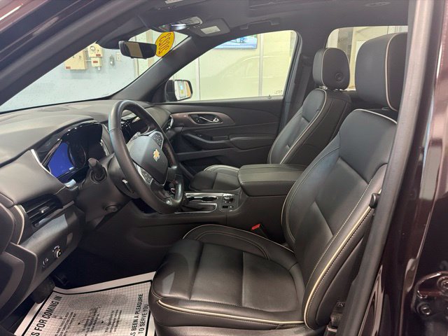 Used 2023 Chevrolet Traverse Premier AWD/4WD image 14