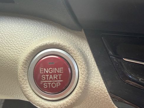 Used 2017 Honda Accord EX-L image 7
