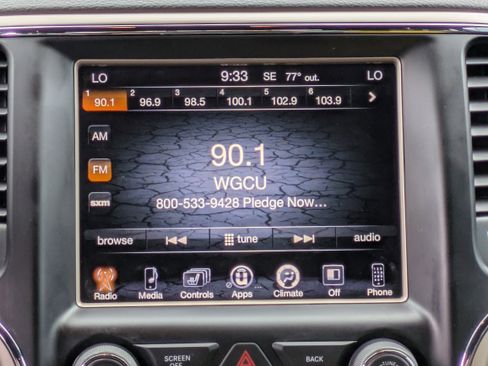 Used 2016 Jeep Grand Cherokee Laredo 75th Anniversary image 19