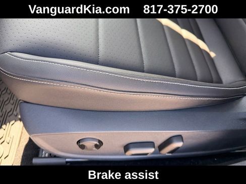 Used 2023 Volkswagen Jetta SE image 14