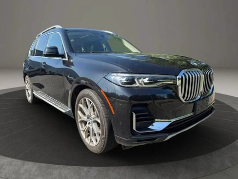 Used 2021 BMW X7 xDrive40i w/ Parking Assistance Package AWD/4WD image 3