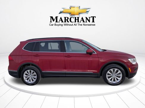 Used 2018 Volkswagen Tiguan SE image 3
