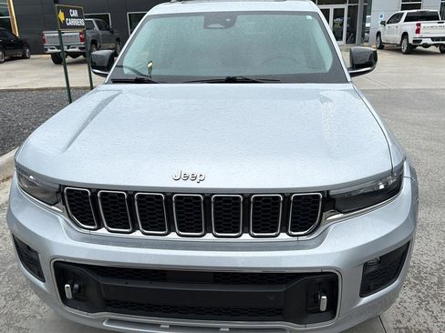 Used 2021 Jeep Grand Cherokee L Overland w/ Luxury Tech Group IV AWD/4WD image 8