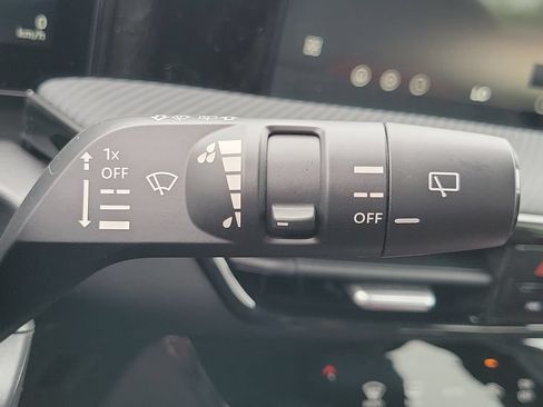 New 2026 Nissan Kicks SR FWD image 23
