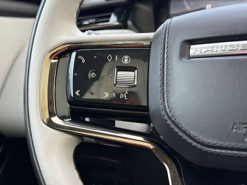 Used 2025 Land Rover Range Rover Velar Dynamic SE image 25