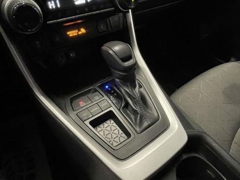 Used 2019 Toyota RAV4 XLE w/ Convenience Package image 30