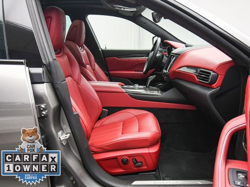 Used 2020 Maserati Levante S GranSport image 46