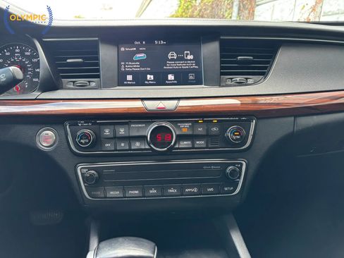 Used 2018 Kia Cadenza Premium image 26