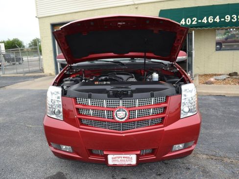 Used 2014 Cadillac Escalade Premium AWD/4WD image 57