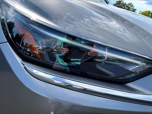 Used 2025 Toyota Grand Highlander AWD image 28