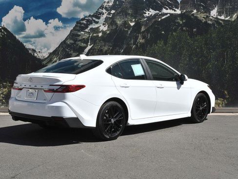 Certified 2025 Toyota Camry SE image 3