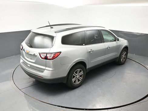 Used 2015 Chevrolet Traverse LT FWD image 11